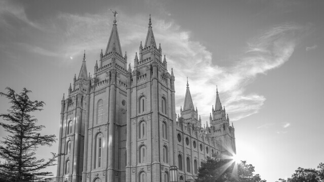 Vârstnicul Holland vizitează Scoţia