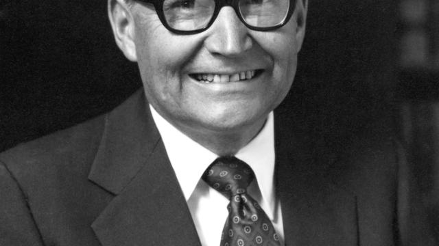 Vârstnicul L. Tom Perry, membru al Cvorumului celor Doisprezece Apostoli.