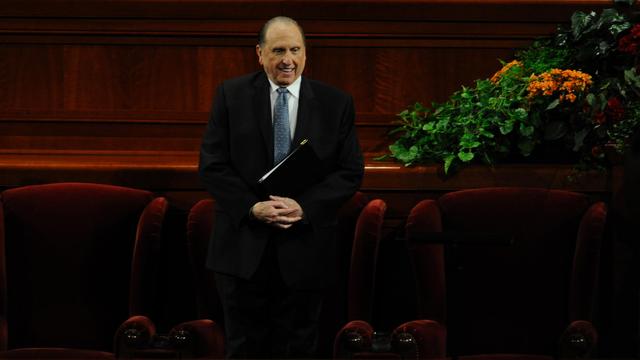 Thomas-Monson-Oct-gconf-2010-solo-sa.JPG