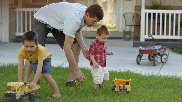 boy-yellow-toy-truck-1145236-wallpaper.jpg
