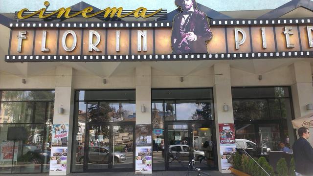 Cinematograful Florin Piersic din Cluj-Napoca pregătit de premiera europeană şi naţională a filmului "Faceţi cunoştinţă cu mormonii".